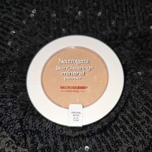 Neutrogena SkinClearing Mineral Powder - Natural Beige